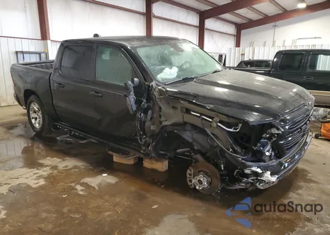 2021 Ram 1500 Big Horn/Lone Star z USA, uszkodzony, nr VIN 1C6SRFFTXMN827331